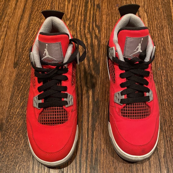 Air Jordan 4 Retro - Picture 2 of 6